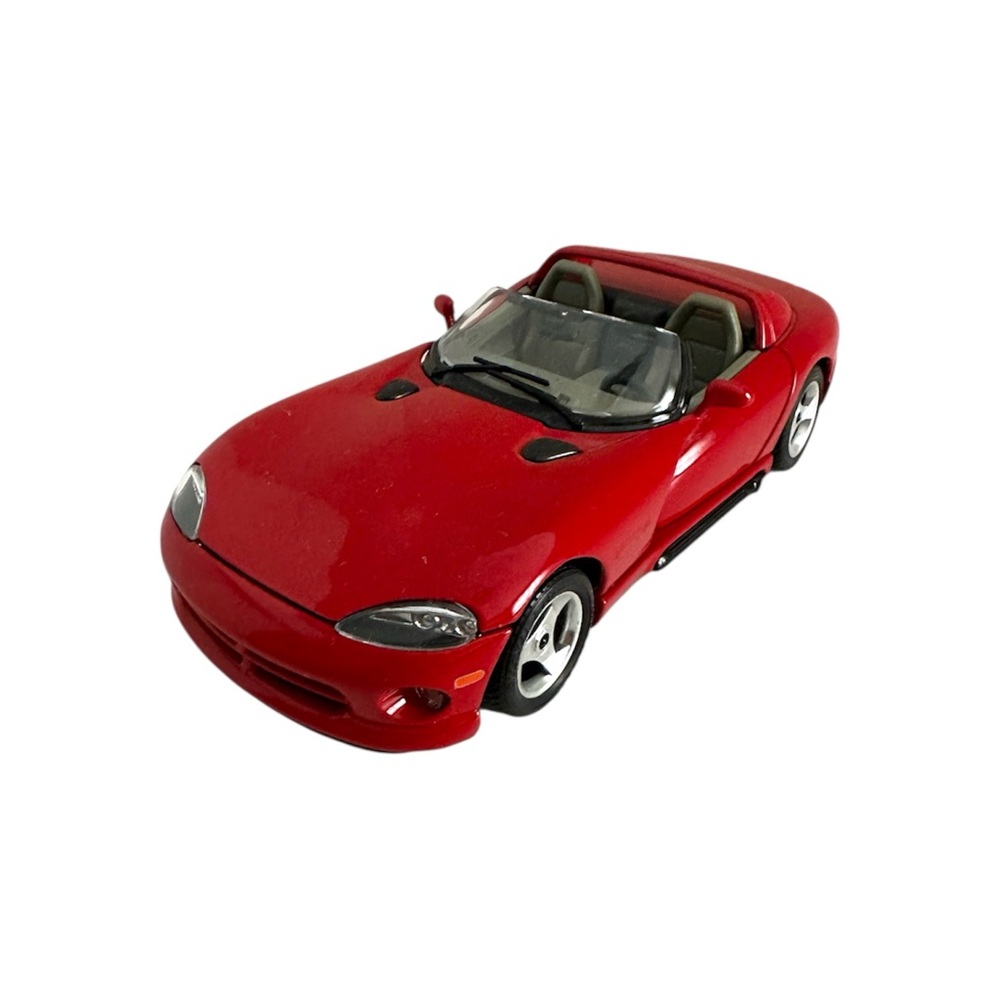 Burago Red Dodge Viper Diecast Convertible RT/10 1992 1:18 Model Car Collectible